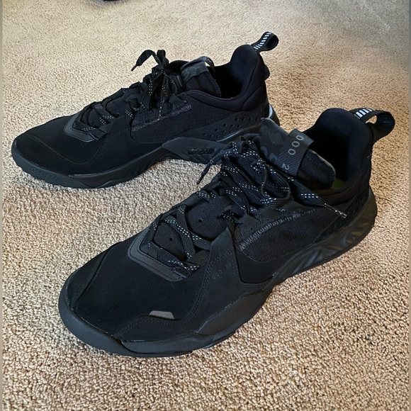 Jordan Delta Black Anthracite. Never worn. - Picture 7 of 7
